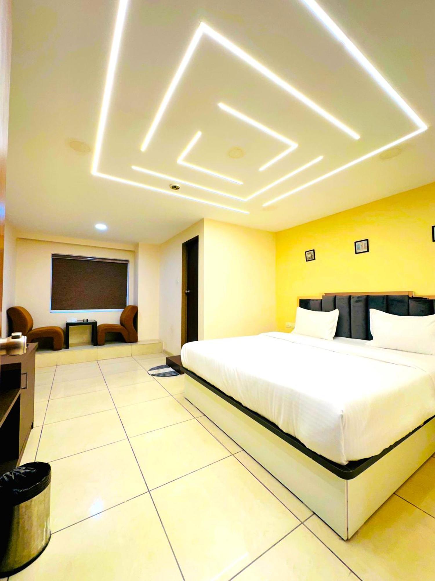 Aundh Elite Stay Pune Exterior foto
